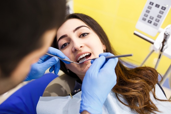 When To Consult A Cosmetic Dentist About Cosmetic Dental Treatments