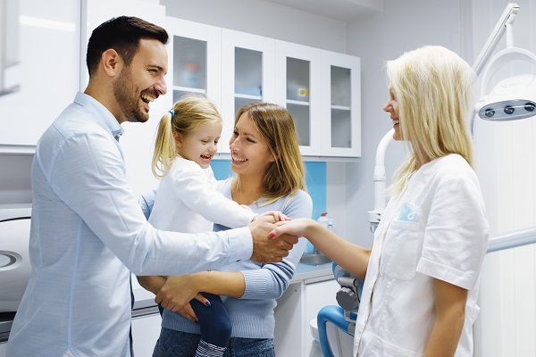 Dental Care Tips: Take Your Family To A Family Dentist